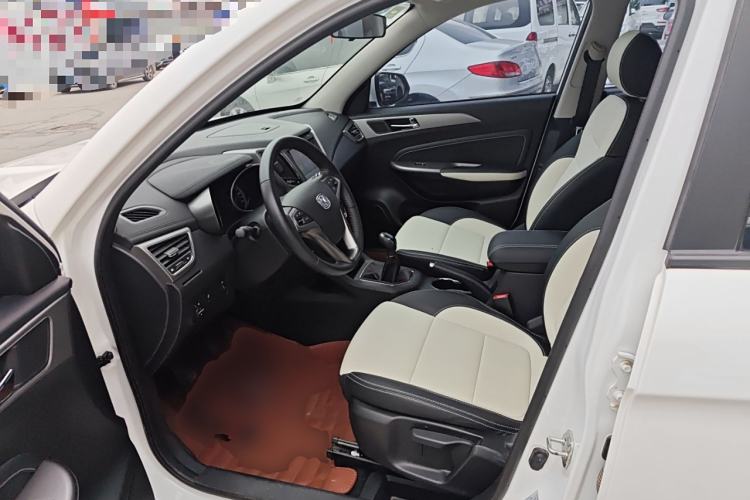 Used CHANGAN CS35 2017 1.6L Manual Luxury Model Driver Seat