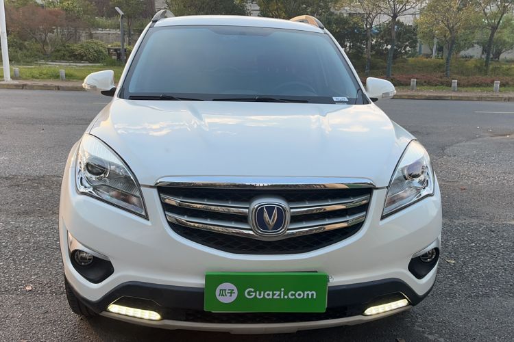 Used CHANGAN CS35 2016 1.6L Manual Luxury Model China IV Standard Exterior 1