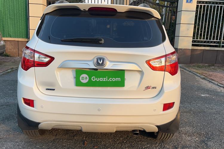 Used CHANGAN CS35 2016 1.6L Manual Luxury Model China IV Standard Exterior 4