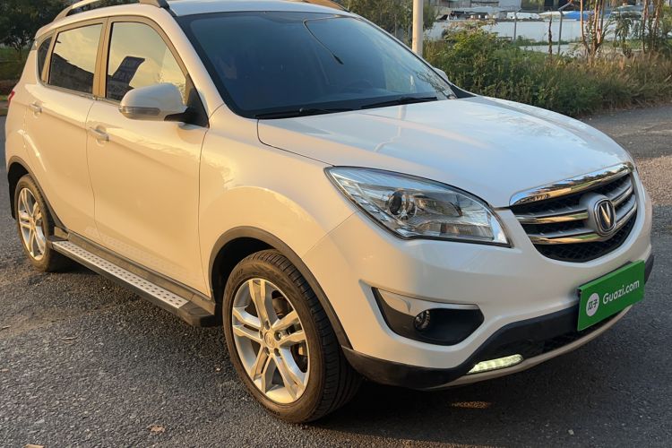 Used CHANGAN CS35 2016 1.6L Manual Luxury Model China IV Standard Exterior 6