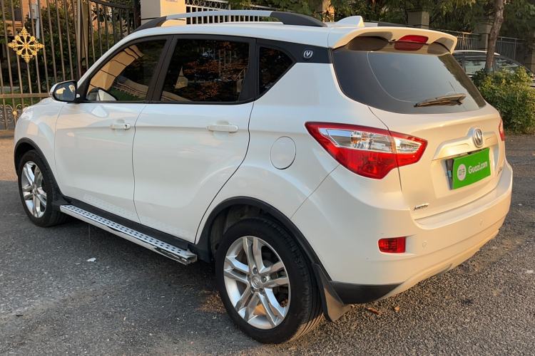Used CHANGAN CS35 2016 1.6L Manual Luxury Model China IV Standard Exterior 7