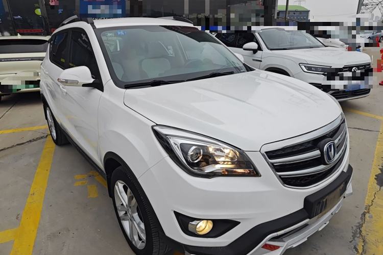 Used CHANGAN CS35 2017 1.6L Manual Luxury Model Front Right 45 Deg