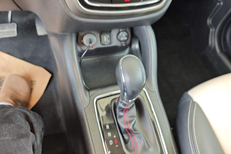 Used CHANGAN CS35 2017 1.6L Automatic Prestige Model Gear Lever