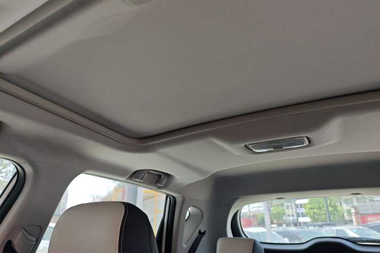 Used CHANGAN CS35 2017 1.6L Automatic Prestige Model Headliner