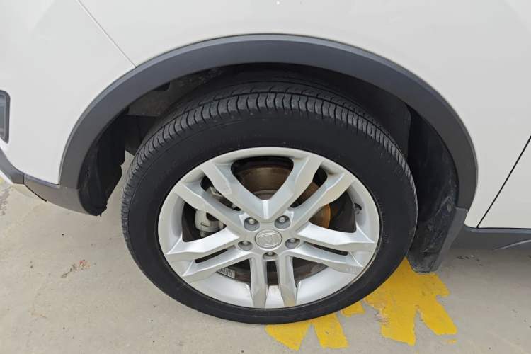 Used CHANGAN CS35 2017 1.6L Manual Luxury Model Left Front Wheel Hub