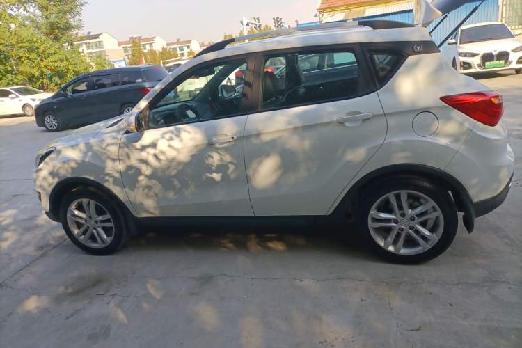 Used CHANGAN CS35 2017 1.6L Manual Luxury Model Left Side