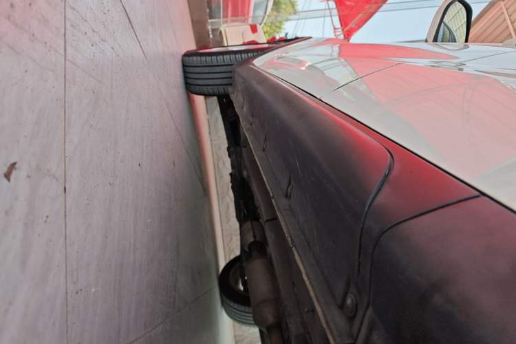 Used CHANGAN CS35 2017 1.6L Automatic Prestige Model Left Side Sill