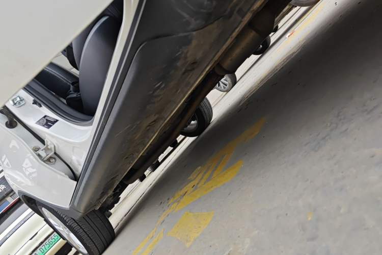 Used CHANGAN CS35 2017 1.6L Manual Luxury Model Right Side Sill