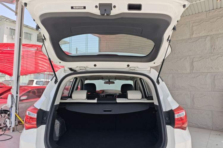 Used CHANGAN CS35 2017 1.6L Automatic Prestige Model Trunk