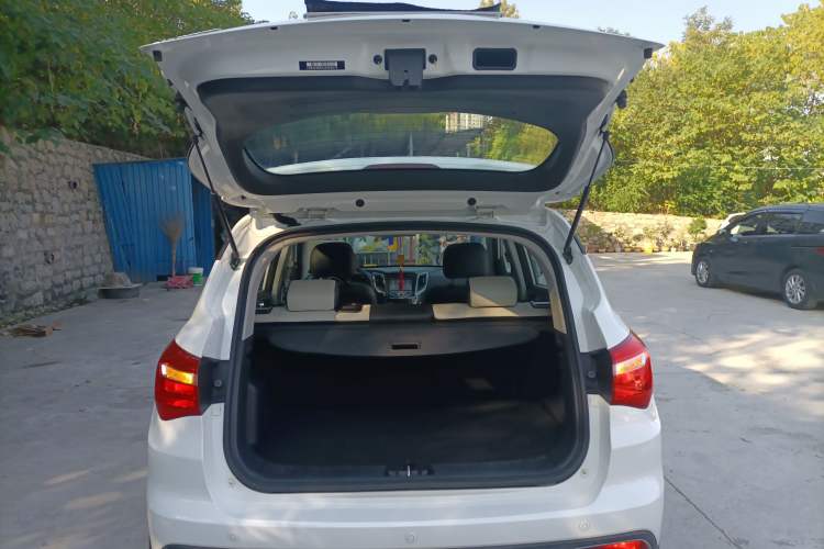 Used CHANGAN CS35 2017 1.6L Manual Luxury Model Trunk