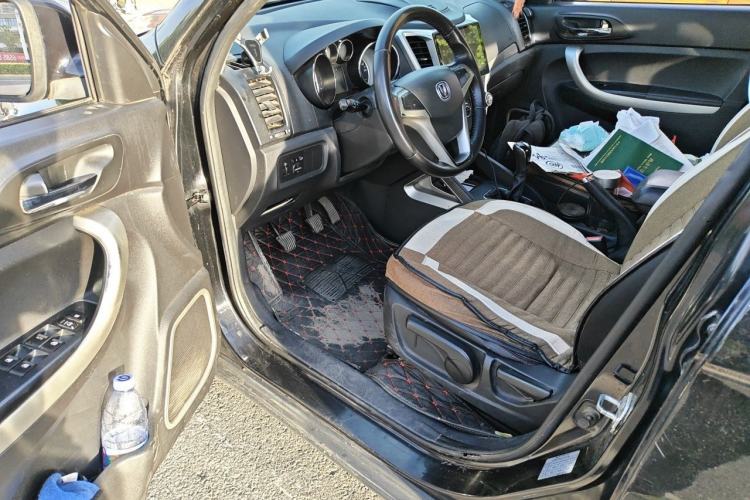 Used CHANGAN CS35 2012 1.6L Manual Luxury Version China V Standard Driver Seat