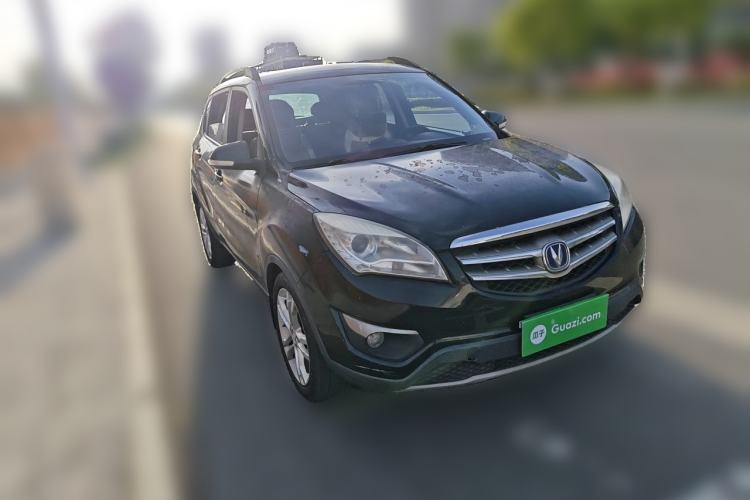 Used CHANGAN CS35 2012 1.6L Manual Luxury Version China V Standard Front Right 45 Deg