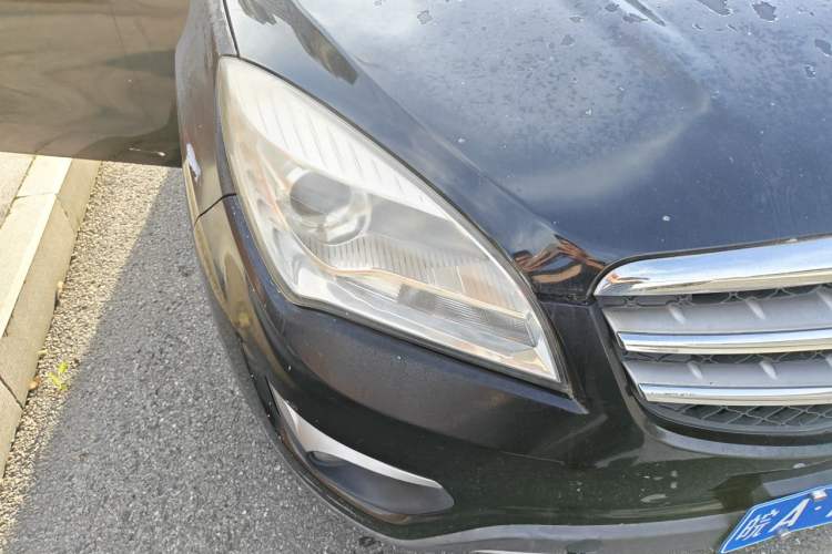 Used CHANGAN CS35 2012 1.6L Manual Luxury Version China V Standard Right Front Headlight