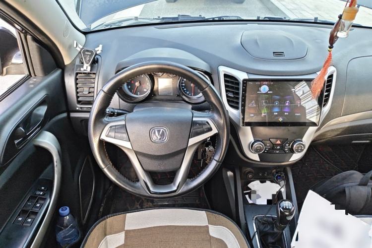 Used CHANGAN CS35 2012 1.6L Manual Luxury Version China V Standard Steering Wheel