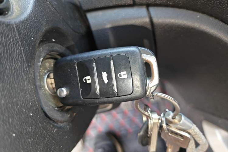 Used CHANGAN CS35 2012 1.6L Manual Luxury Version China V Standard Vehicle Key