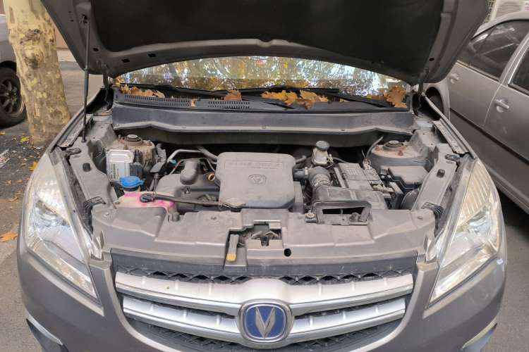 Used CHANGAN CS35 2012 1.6L Manual Luxury Model China IV Standard Engine Bay