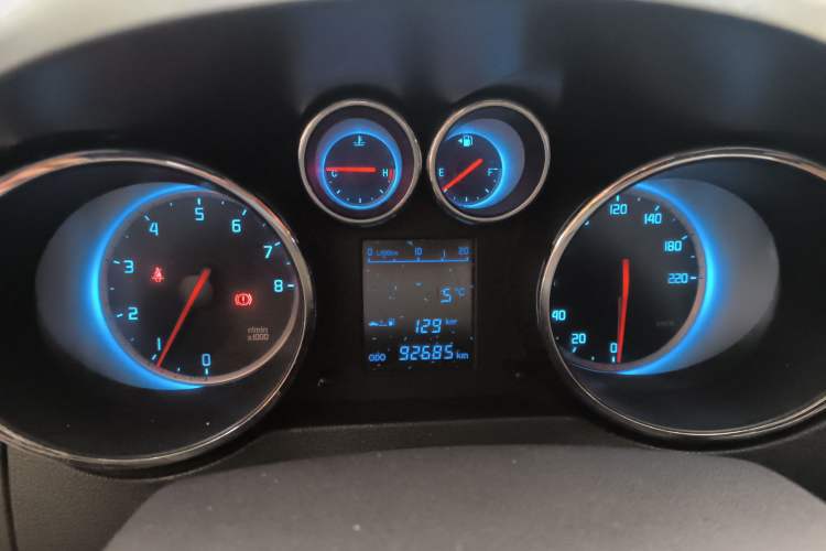 Used CHANGAN CS35 2012 1.6L Manual Luxury Model China IV Standard Instrument Cluster