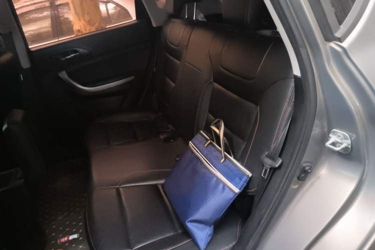 Used CHANGAN CS35 2012 1.6L Manual Luxury Model China IV Standard Left Rear Seat