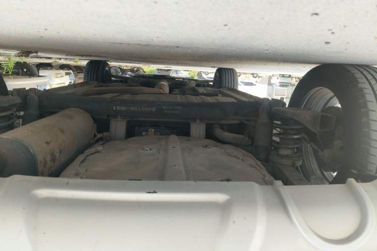 Used CHANGAN CS35 2012 1.6L Manual Luxury Model China IV Standard Chassis Rear