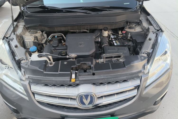 Used CHANGAN CS35 2012 1.6L Manual Luxury Model China IV Standard Engine Bay