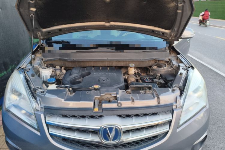 Used CHANGAN CS35 2012 1.6L Manual Luxury Model China IV Standard Engine Bay