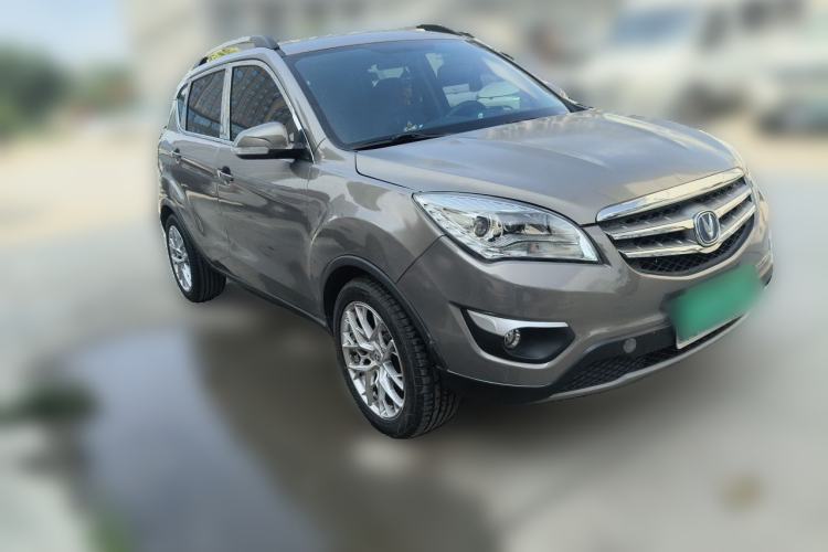 Used CHANGAN CS35 2012 1.6L Manual Luxury Model China IV Standard Front Right 45 Deg