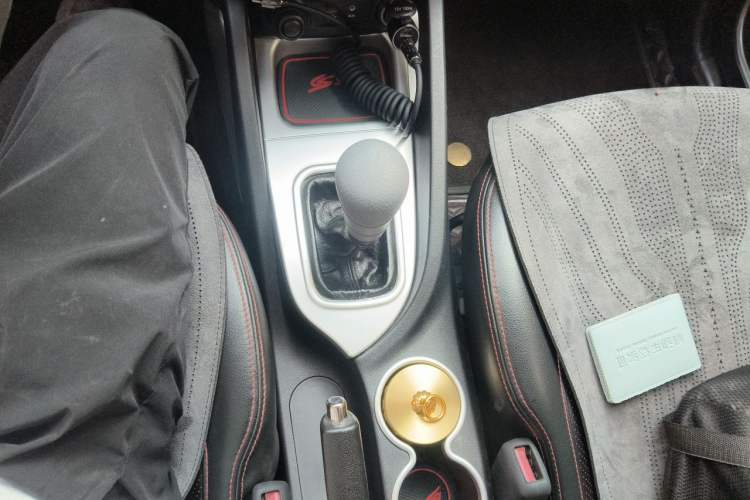 Used CHANGAN CS35 2012 1.6L Manual Luxury Model China IV Standard Gear Lever
