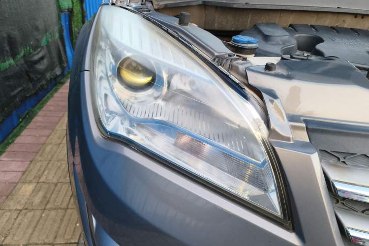 Used CHANGAN CS35 2012 1.6L Manual Luxury Model China IV Standard Right Front Headlight