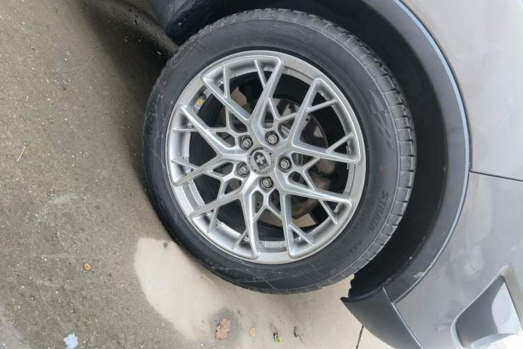 Used CHANGAN CS35 2012 1.6L Manual Luxury Model China IV Standard Right Front Wheel Hub