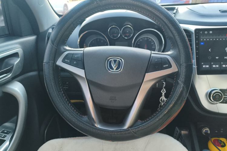 Used CHANGAN CS35 2012 1.6L Manual Luxury Model China IV Standard Steering Wheel