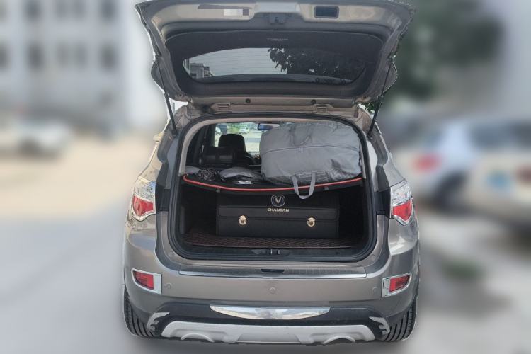 Used CHANGAN CS35 2012 1.6L Manual Luxury Model China IV Standard Trunk