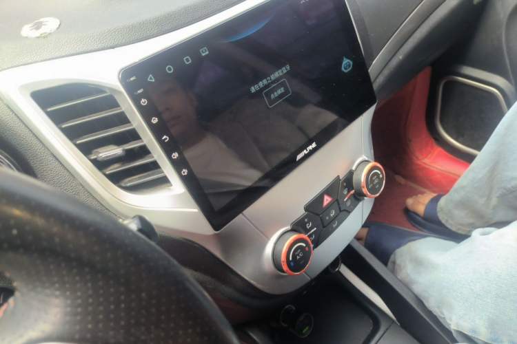 Used CHANGAN CS35 2012 1.6L Manual Luxury Model China IV Standard Audio And AC Panel