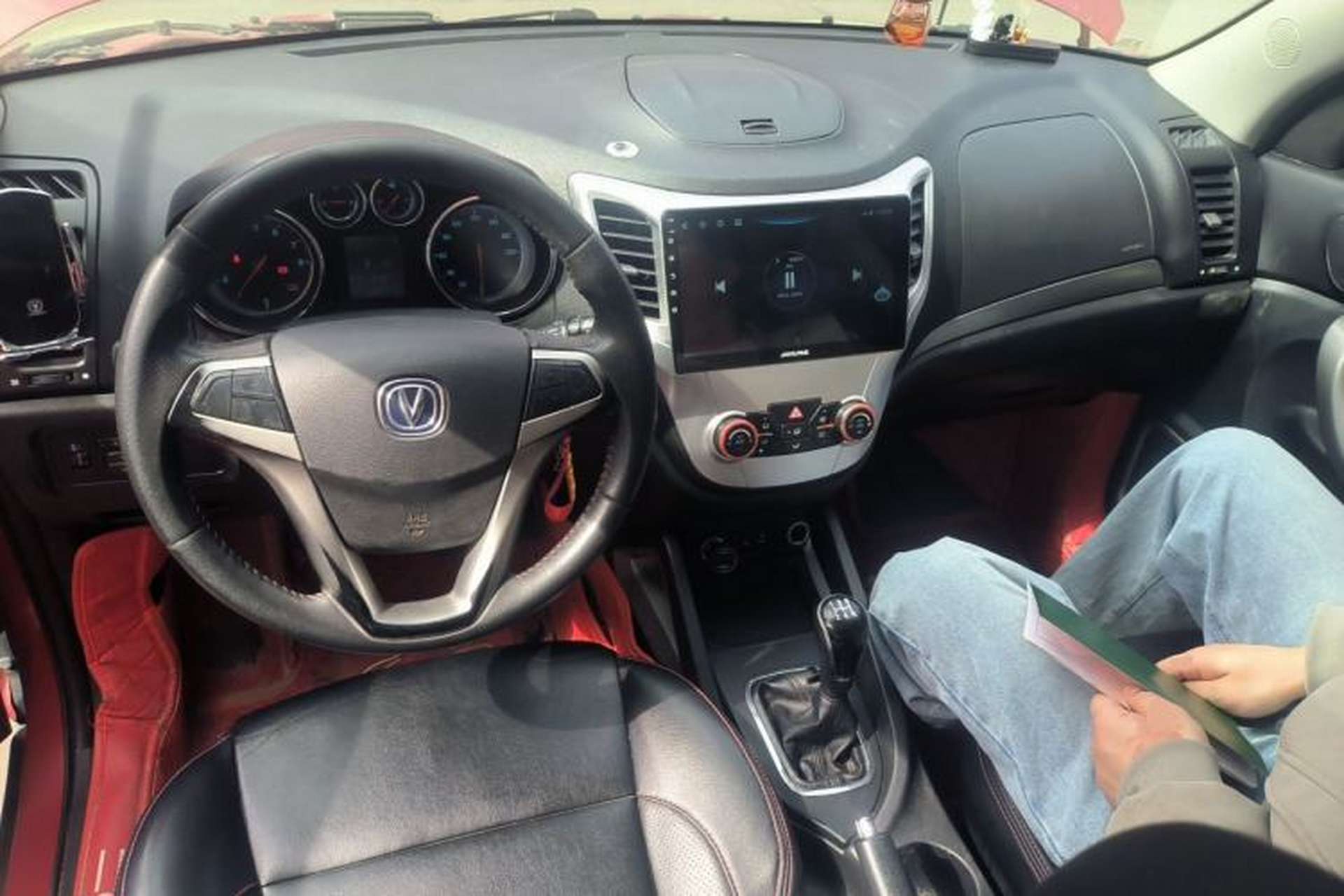 Used CHANGAN CS35 2012 1.6L Manual Luxury Model China IV Standard Center Console