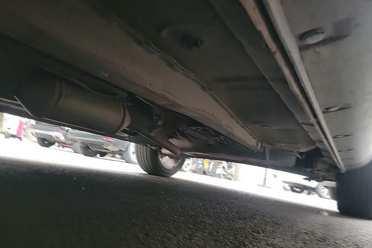 Used CHANGAN CS35 2012 1.6L Automatic Luxury Version China IV Standard Chassis Front Left