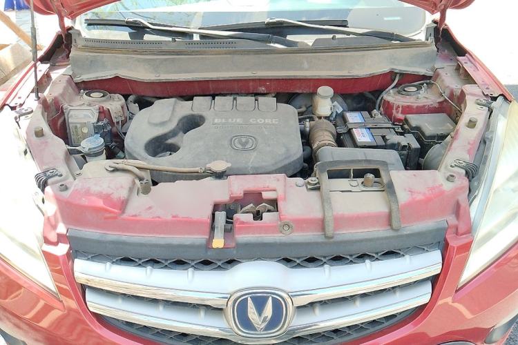 Used CHANGAN CS35 2012 1.6L Automatic Luxury Version China IV Standard Engine Bay