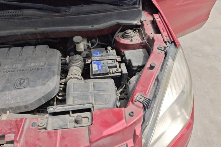 Used CHANGAN CS35 2012 1.6L Manual Luxury Model China IV Standard Engine Bay Left