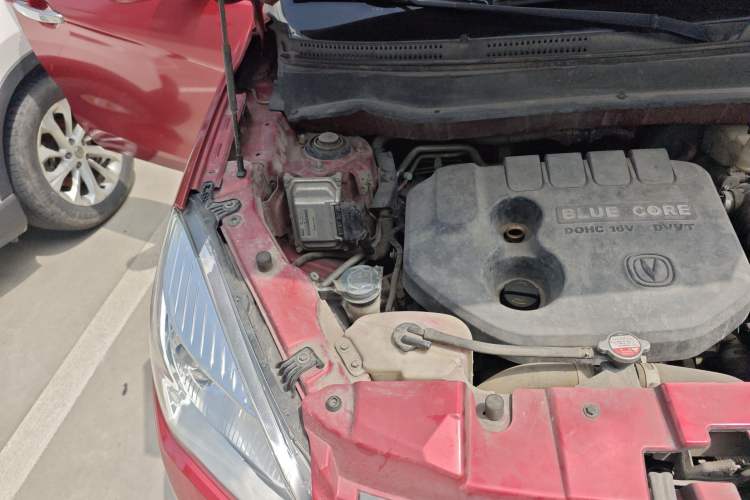 Used CHANGAN CS35 2012 1.6L Manual Luxury Model China IV Standard Engine Bay Right