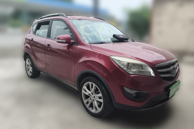 Used CHANGAN CS35 2012 1.6L Manual Luxury Model China IV Standard Front Right 45 Deg