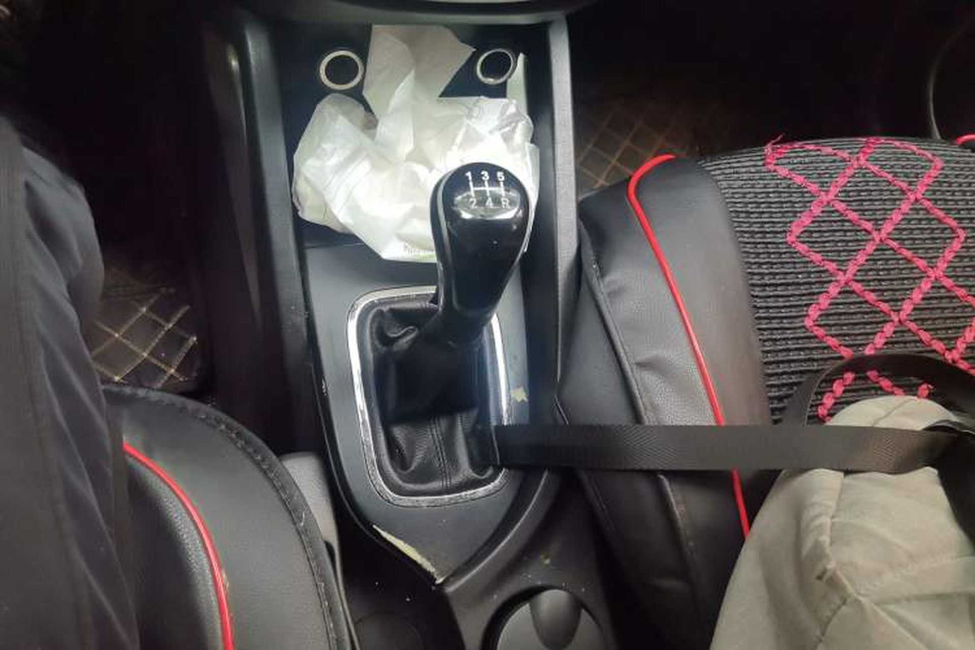 Used CHANGAN CS35 2012 1.6L Manual Luxury Model China IV Standard Gear Lever