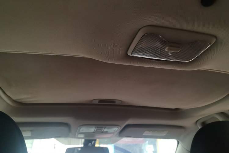 Used CHANGAN CS35 2012 1.6L Manual Luxury Model China IV Standard Headliner