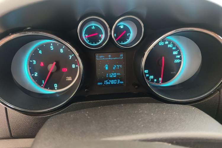 Used CHANGAN CS35 2012 1.6L Manual Luxury Model China IV Standard Instrument Cluster