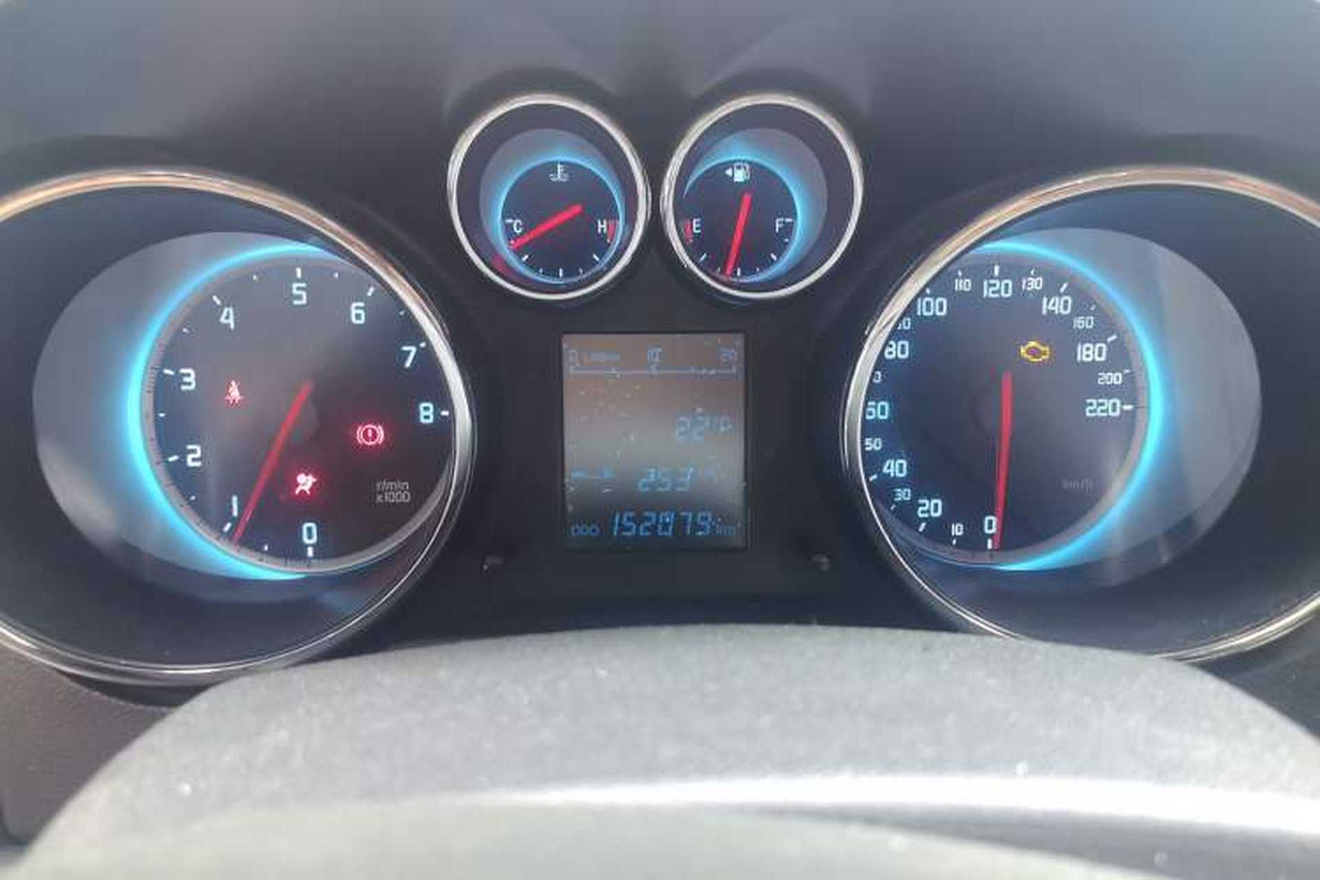 Used CHANGAN CS35 2012 1.6L Manual Luxury Model China IV Standard Instrument Cluster
