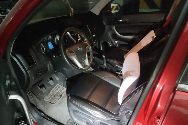Used CHANGAN CS35 2012 1.6L Manual Comfort Edition China IV Standard Left Front Seat
