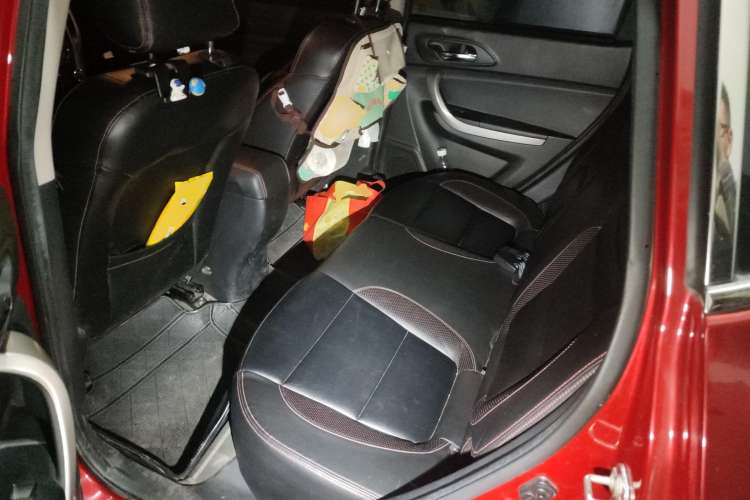 Used CHANGAN CS35 2012 1.6L Manual Comfort Edition China IV Standard Left Rear Seat