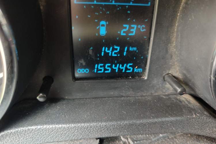 Used CHANGAN CS35 2012 1.6L Manual Luxury Model China IV Standard Odometer Close Up