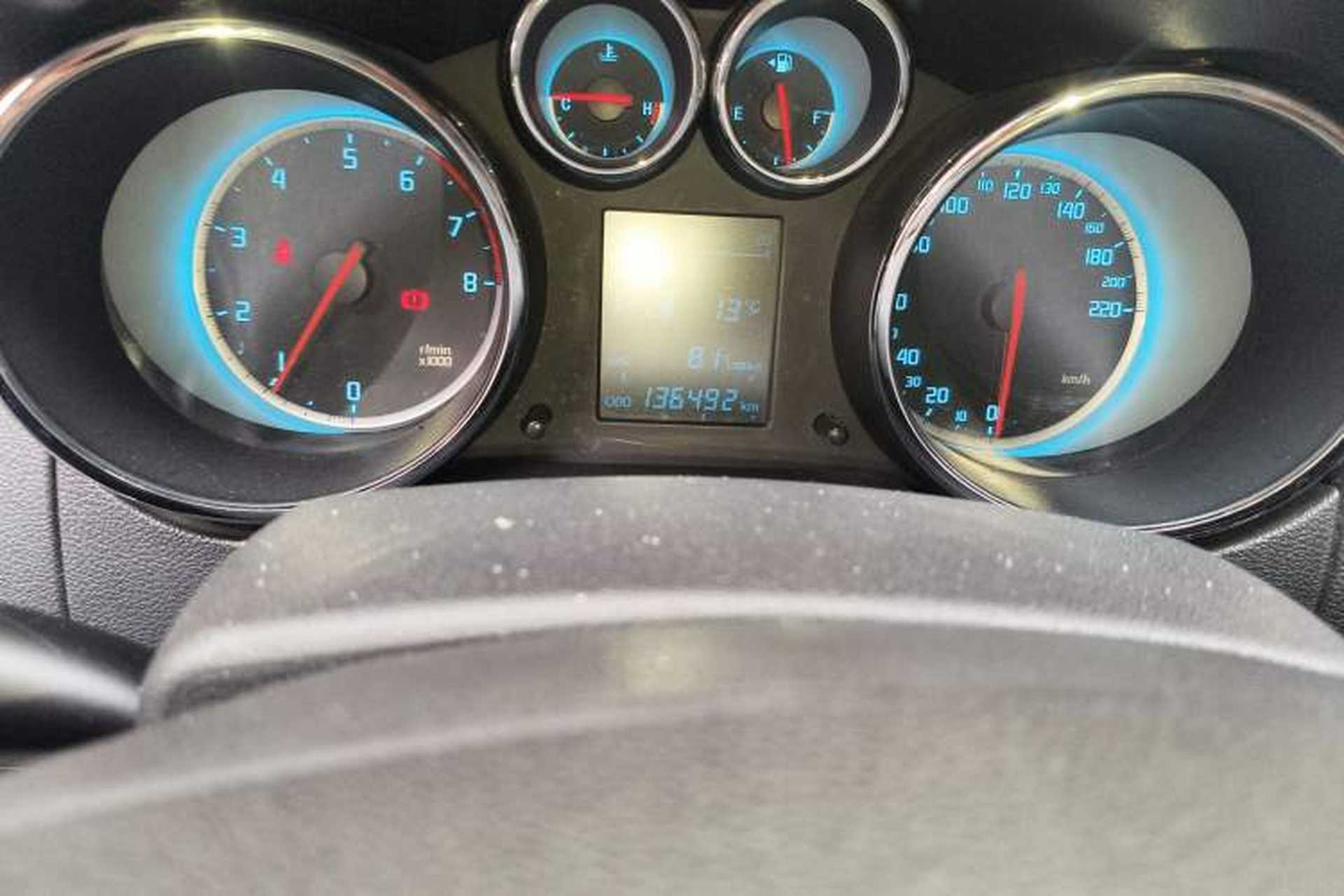 Used CHANGAN CS35 2012 1.6L Automatic Luxury Version China V Standard Odometer Close Up
