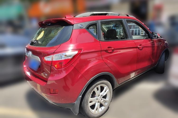 Used CHANGAN CS35 2012 1.6L Manual Luxury Model China IV Standard Rear Right 45 Deg