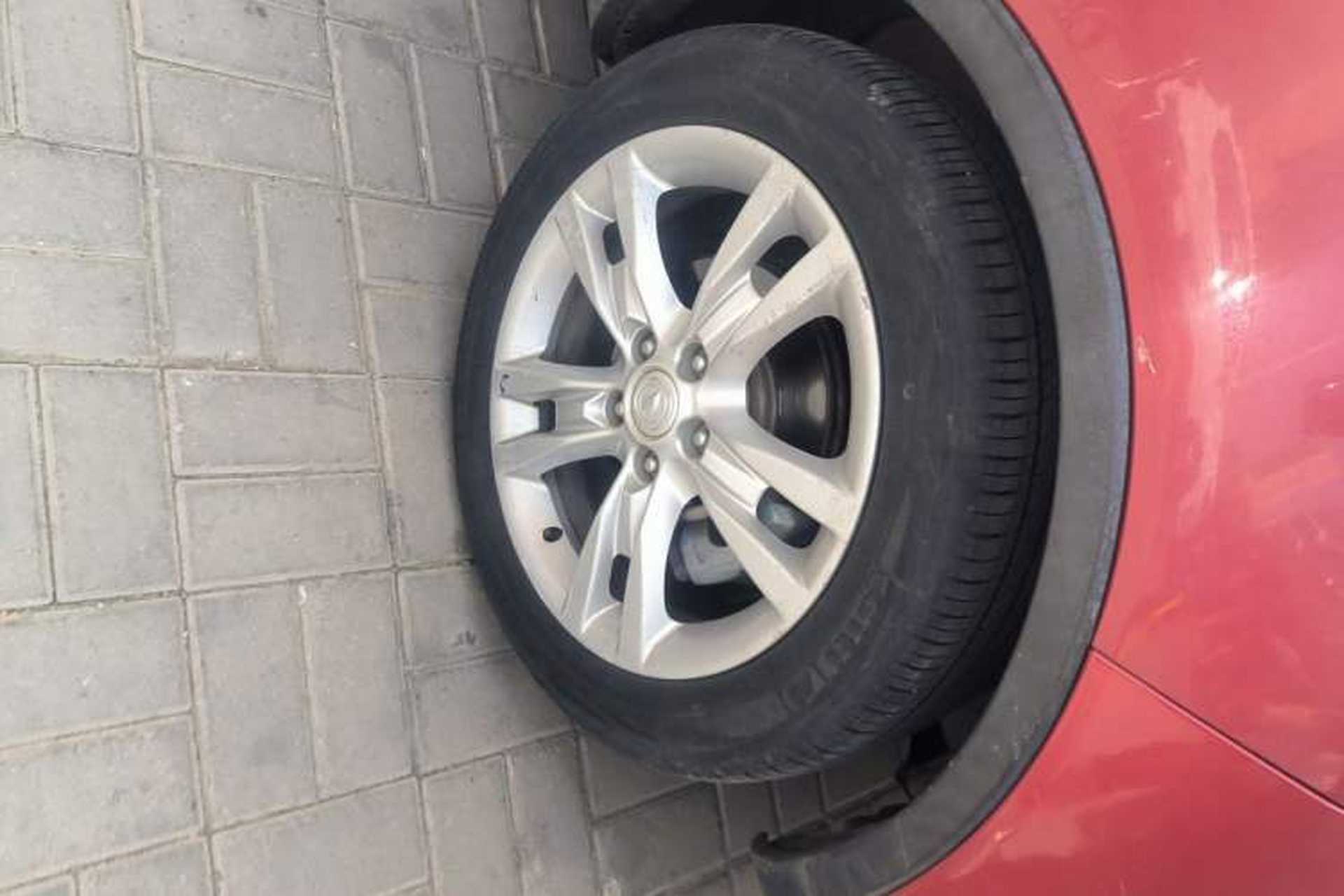Used CHANGAN CS35 2012 1.6L Manual Luxury Model China IV Standard Right Front Wheel Hub