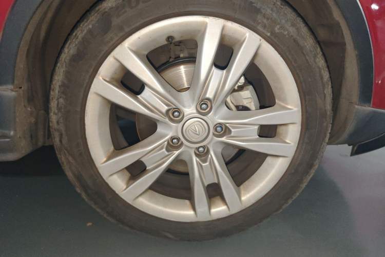 Used CHANGAN CS35 2012 1.6L Automatic Luxury Version China IV Standard Right Front Wheel Hub