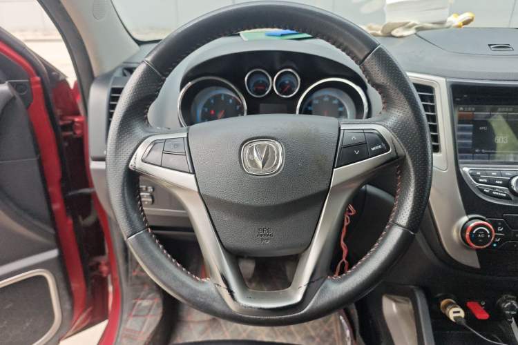 Used CHANGAN CS35 2012 1.6L Manual Luxury Model China IV Standard Steering Wheel